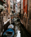Venedig am Main - Das exklusive Feierabenderlebnis für 4 Personen in der roten Gondel auf dem Main
