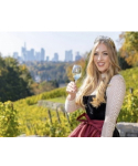 SHARING PLATE WEIN-TASTING BY WEINKÖNIGIN LENA ROIE - EINE REISE IN DIE ERLESENE WELT DER DEUTSCHEN WEINE