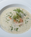 Thailändische Garnelensuppe mit Kokosmilch, Ingwer und Zitronengras
