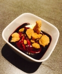 Grand-Marnier-Crème mit Cassissauce